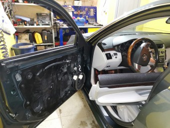 Жалоба клиента СADILLAC SRX, не срабатывает водительское зеркало на складывание